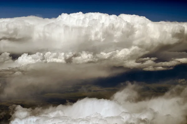 Widok chmura góra Ariel — Zdjęcie stockowe