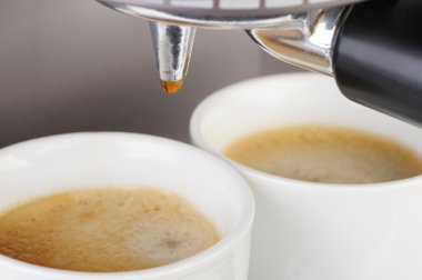 kahve makinesi espresso. kahve hazırlama süreci