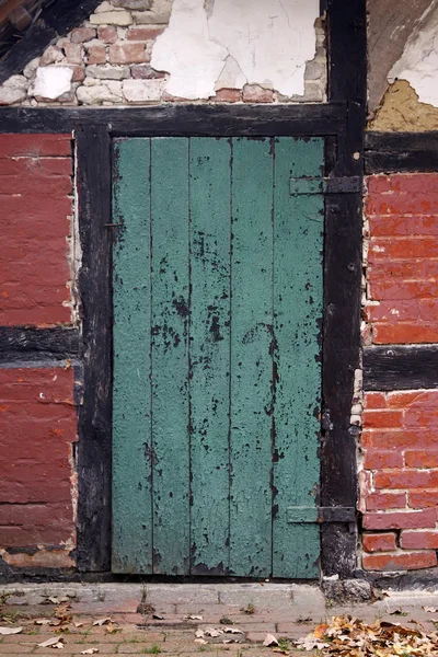 Dveře detail starého statku v Německu — Stock fotografie