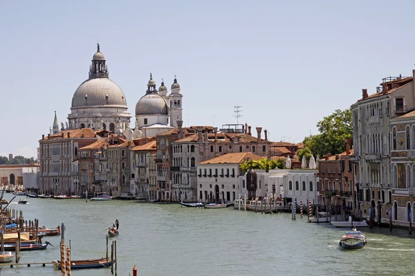 Venetië, kerk van santa maria della salute, grand canal — Stockfoto