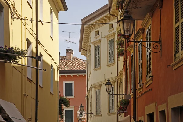 Peschiera del garda, gammal del av townen, Italien — Stockfoto