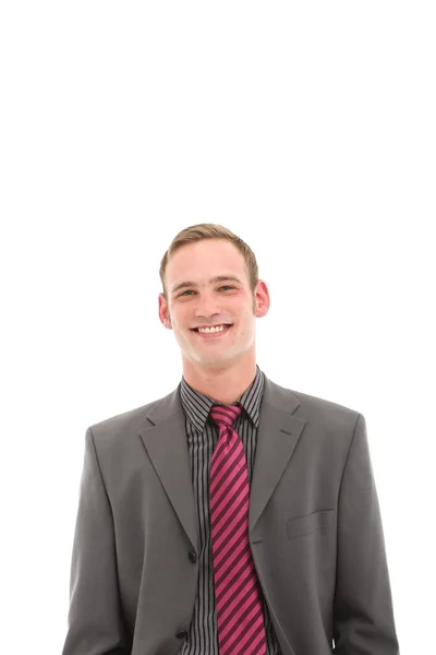 Lächelnder junger Mann im Anzug — Stockfoto