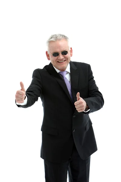 Lachende volwassen zakenman met zonnebril — Stockfoto