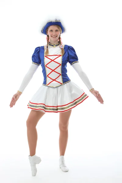 Hübsche Frau in Uniform im Karneval oder Fasching tanzt — Stock Photo, Image