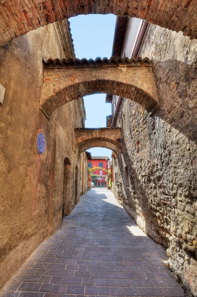 Ancient pathway. Sirmione, Italy. — Stock Photo, Image