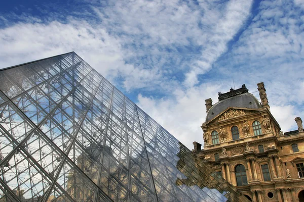 Fragment of Pyramid in Louvre museum. — Stock Photo, Image