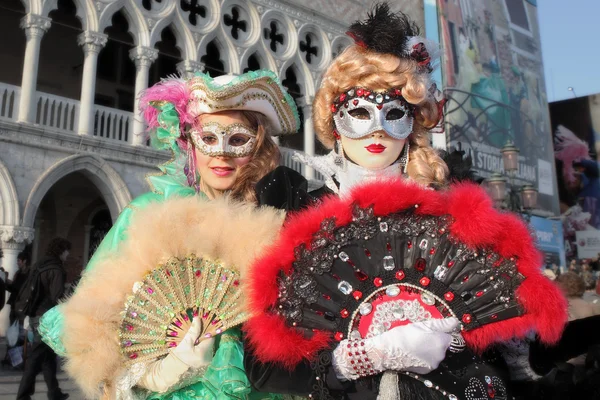 Традиционный Венецианский карнавал 2011 . — стоковое фото
