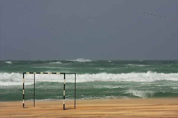 Mar Mediterrâneo tempestuoso . — Fotografia de Stock