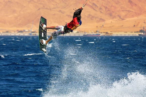 Kitesurfer on the Red Sea. — Stock Photo, Image