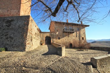 Serralunga d 'Alba Kalesi. Piedmont, Kuzey Italya.