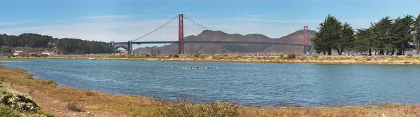 Panoramic view on Golden Gate Bridge. — Stock Photo, Image