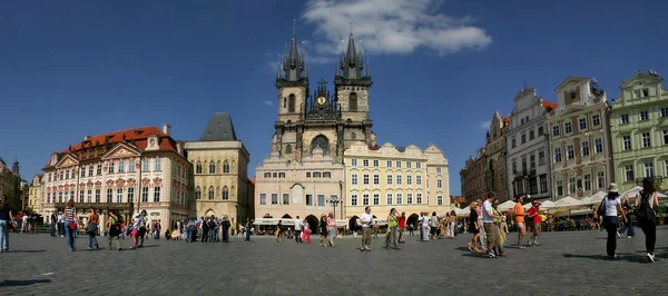 Plaza de la Ciudad Vieja en Praga. — Foto de Stock