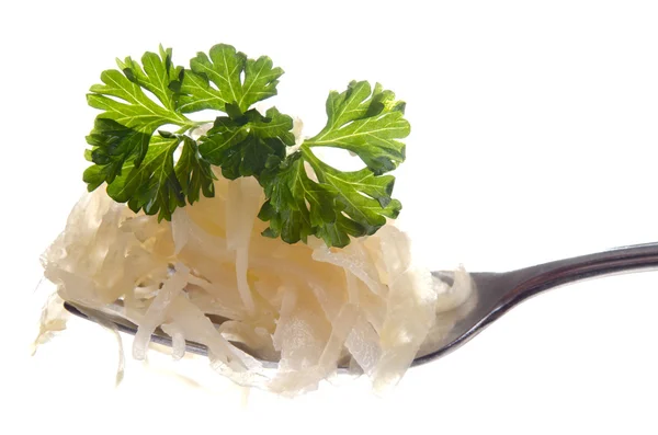 Sauerkraut y perejil en un tenedor —  Fotos de Stock