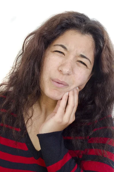 Mladé ženy cítí bolest zubů a má lícní kosti — Stock fotografie