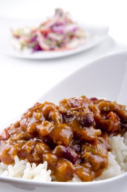 Chilli con carne basmati pirinç