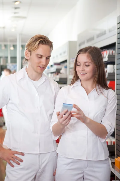 Two Pharmacists in Pharmacy — Stock Photo, Image