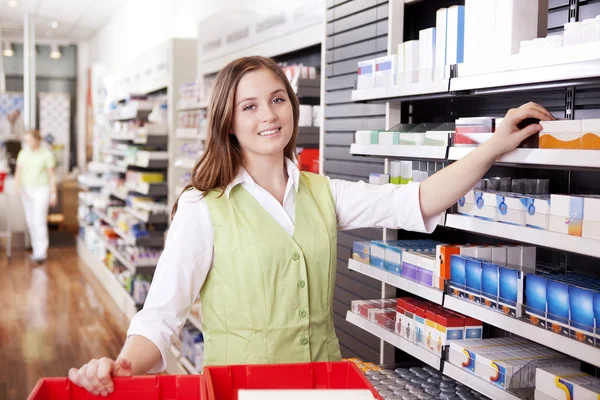 Pharmacist Looking For Medicine — Stock Photo, Image