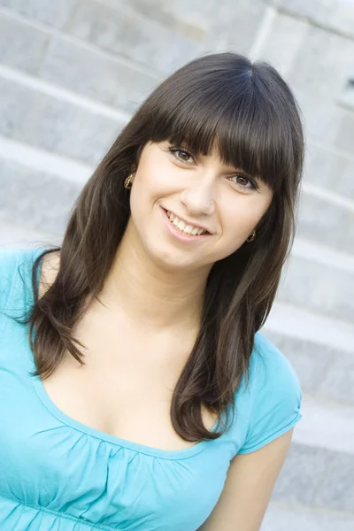 Retrato mujer joven — Foto de Stock