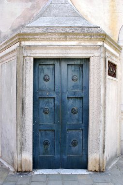 Kapı 1
