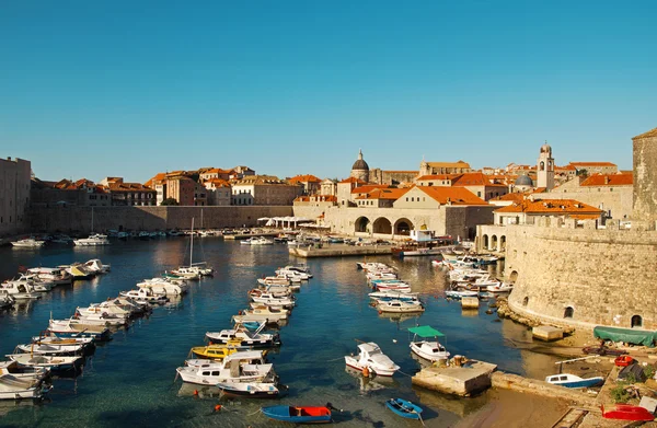 Dubrovnik old town pier — Stock Photo, Image