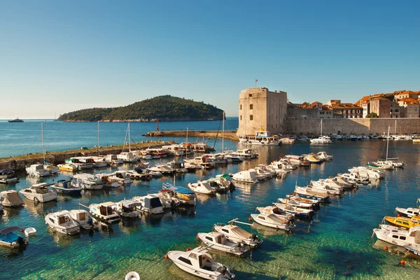 Dubrovnik eski kasaba pier — Stok fotoğraf