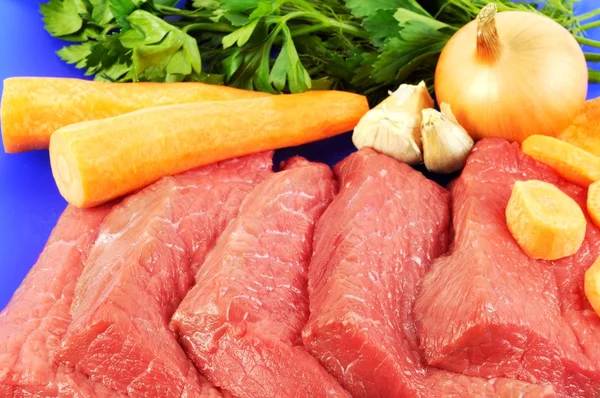 Čerstvá zelenina a maso — Stock fotografie