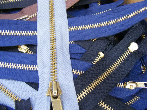Metros e jeans zip — Fotografia de Stock