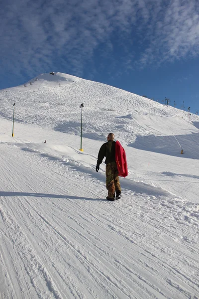Homem esquiador — Fotografia de Stock
