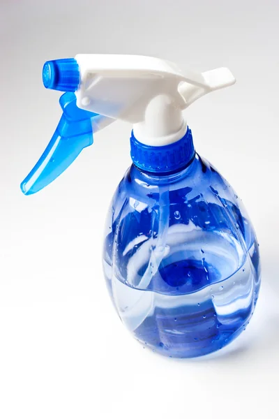 Bottiglia di plastica trasparente spruzzatore — Foto Stock