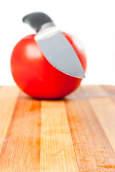 トマトとナイフ — ストック写真