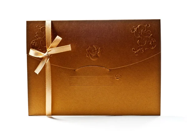 Золотой конверт — стоковое фото