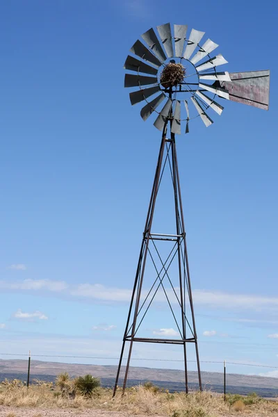 Stock image Wind mill pump