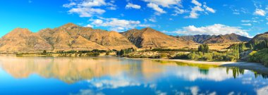 Wanaka lake clipart