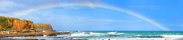Arco íris e mar — Fotografia de Stock