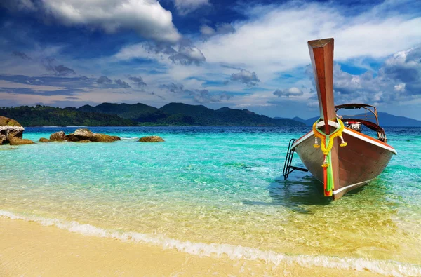 Tropisk strand, andaman hav, thailand — Stockfoto