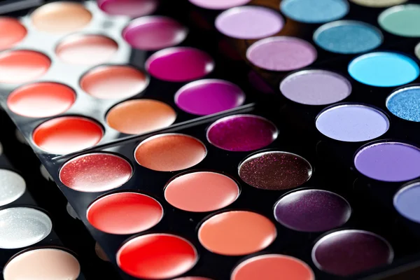 Close up of colorful eyeshadows — Stock Photo, Image