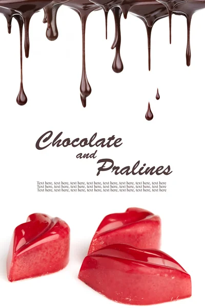 Pralinen mit heißer Schokolade — Stockfoto