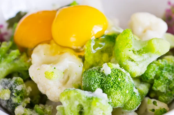 Grön färsk broccoli — Stockfoto