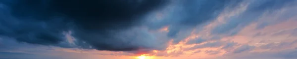 Krásná obloha západu slunce — Stock fotografie