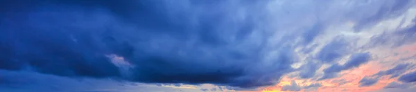 아름다운 석양 하늘 — 스톡 사진