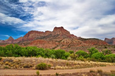 zion canyon yamaçları. Utah. ABD.