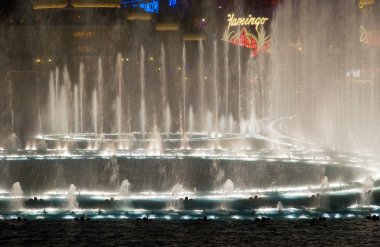 bellagio Hotel flamingo arka planda müzik fountains