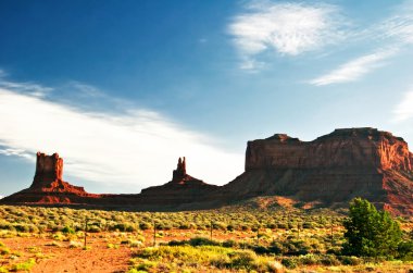 güneşli akşam anıt Vadisi. Arizona.