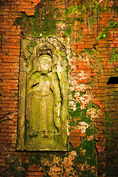 Traditional Thai a bas-relief of wall. — Stock Photo, Image