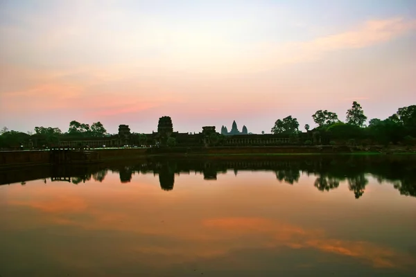 柬埔寨吴哥窟的日出 — 图库照片