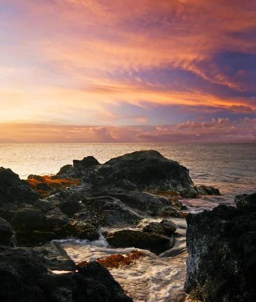 Ηλιοβασίλεμα στο μεγάλο νησί. Χαβάη — Φωτογραφία Αρχείου