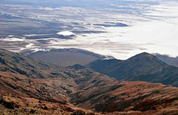 Vista sobre a paisagem do Vale da Morte. Vista de Dantes . — Fotografia de Stock