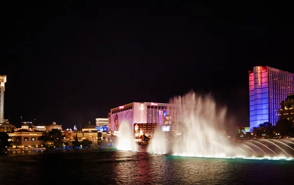 べラージオ ホテル フラミンゴの背景の音楽的な噴水 — ストック写真