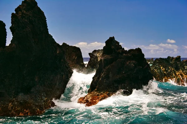 Nézd a nagy szigeten az óceán. Hawaii — Stock Fotó