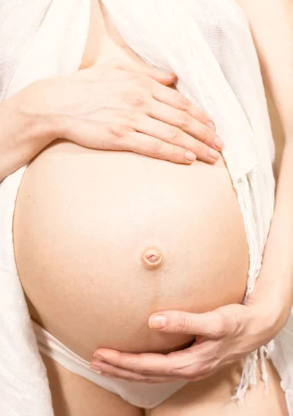 Buik zwangere vrouw — Stockfoto